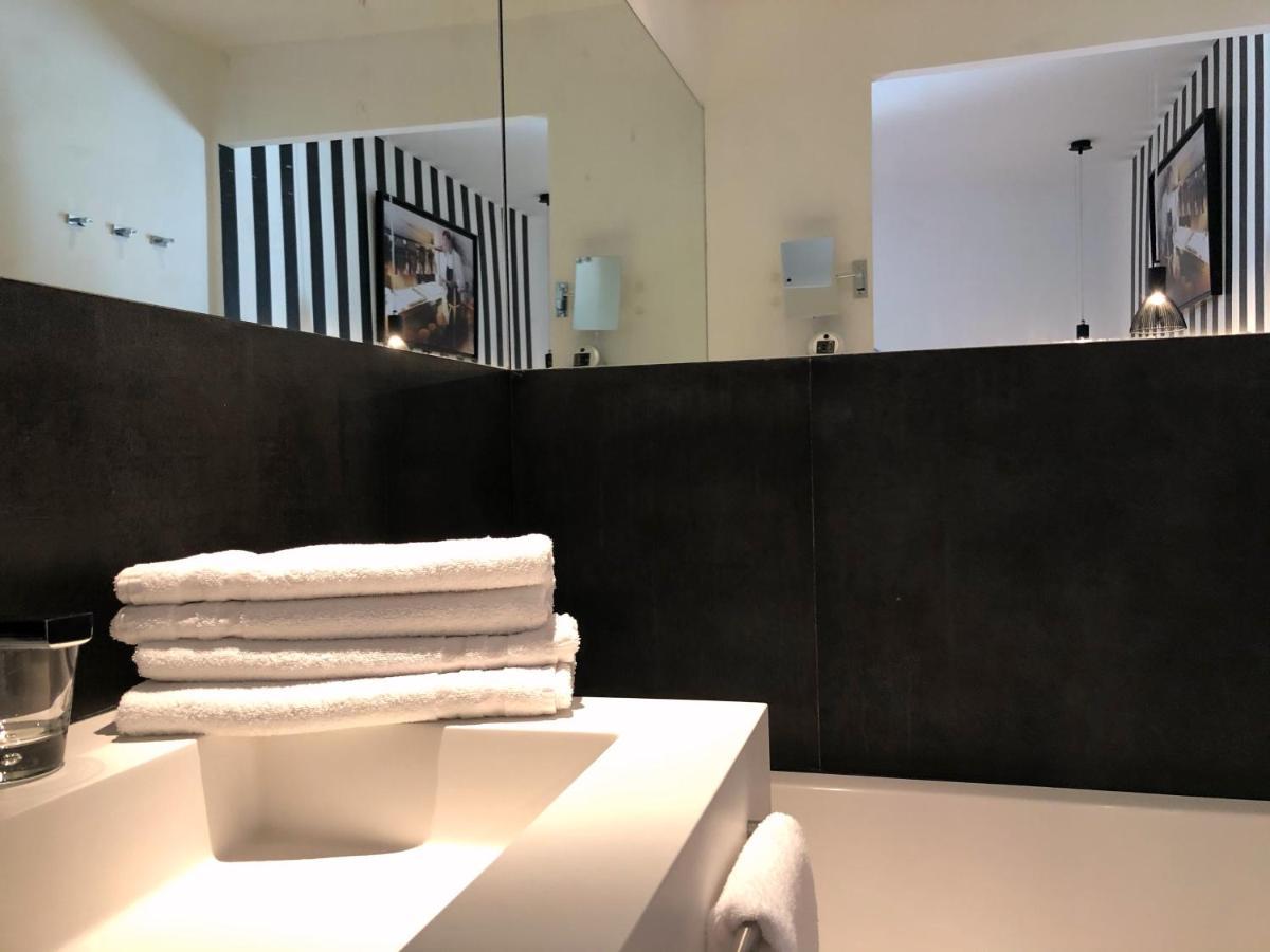 Le Pre Du Moulin - Maison Alonso - Hotel & Restaurant Serignan-du-Comtat Luaran gambar