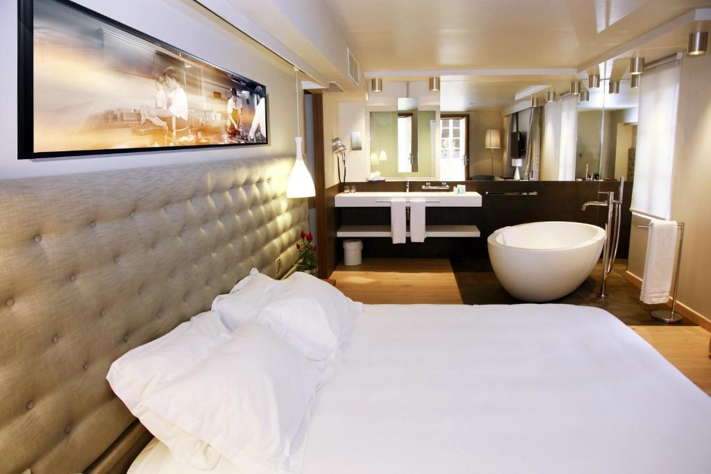Le Pre Du Moulin - Maison Alonso - Hotel & Restaurant Serignan-du-Comtat Bilik gambar