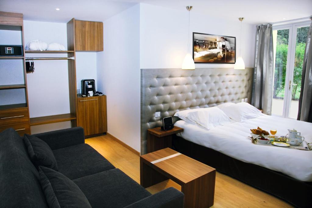 Le Pre Du Moulin - Maison Alonso - Hotel & Restaurant Serignan-du-Comtat Bilik gambar