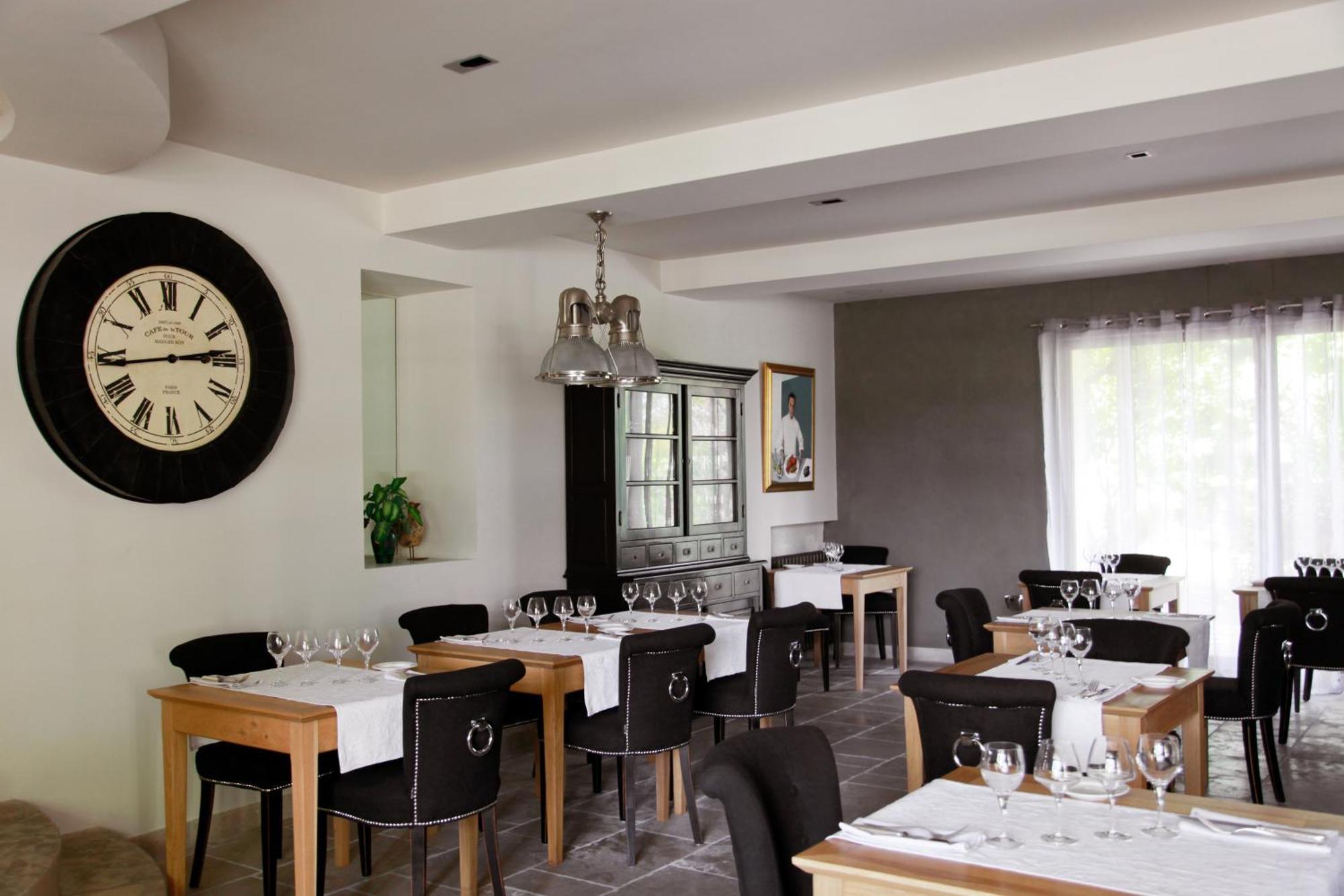 Le Pre Du Moulin - Maison Alonso - Hotel & Restaurant Serignan-du-Comtat Luaran gambar
